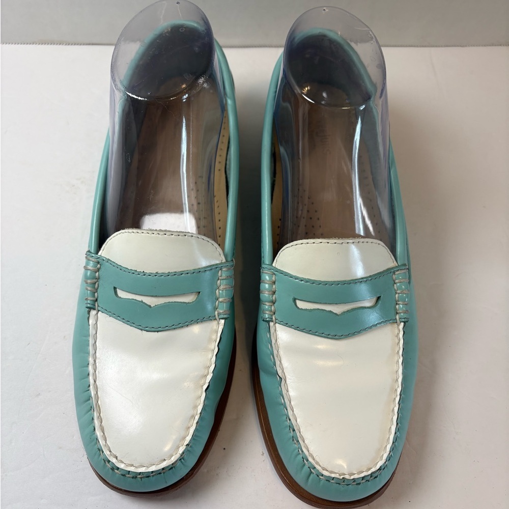 G.H. Bass & Co Weejuns leather light turquoise & white penny loafers size 8M